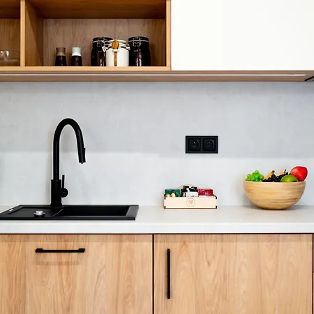 Good Time - 11 Listopada 31a - Pine 스클라르스카포렘바